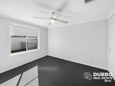 44 Holmwood Drive, Dubbo