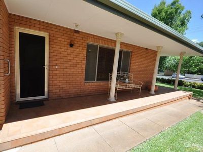 113 Bultje Street, Dubbo