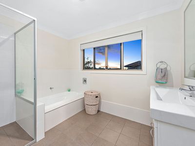 1 Ashburton Place, Wakerley