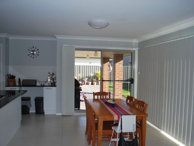 28 Athanlin Avenue, Haywards Bay
