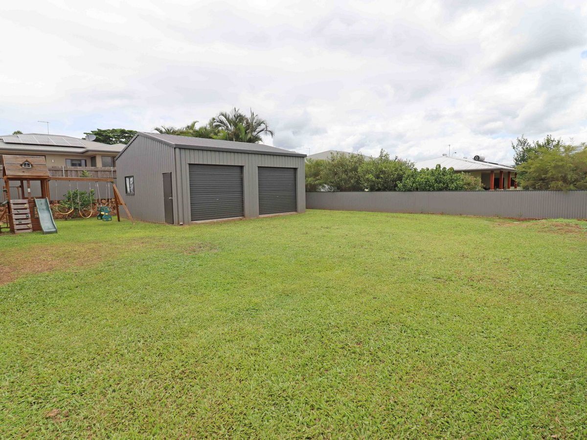 30 Gargan Lane, Atherton