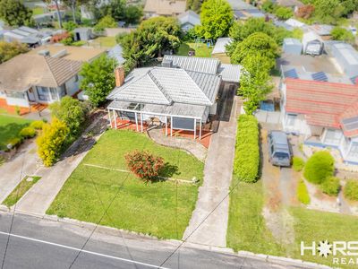 6 Churchill Road, Horsham