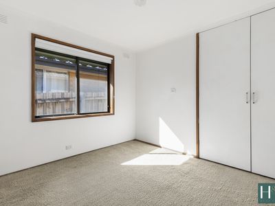 33 Churchill Avenue, Tullamarine