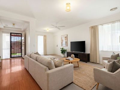 16 WREN COURT, Wodonga