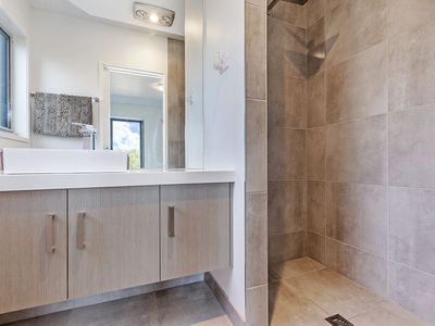 2 / 39 Granter Street, Warrnambool