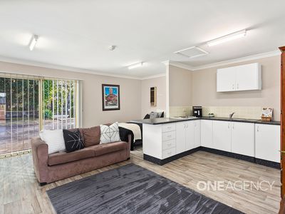 187 Princes Highway, Dapto