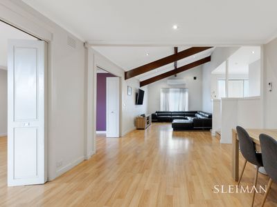 6 McGrath Close, Kealba