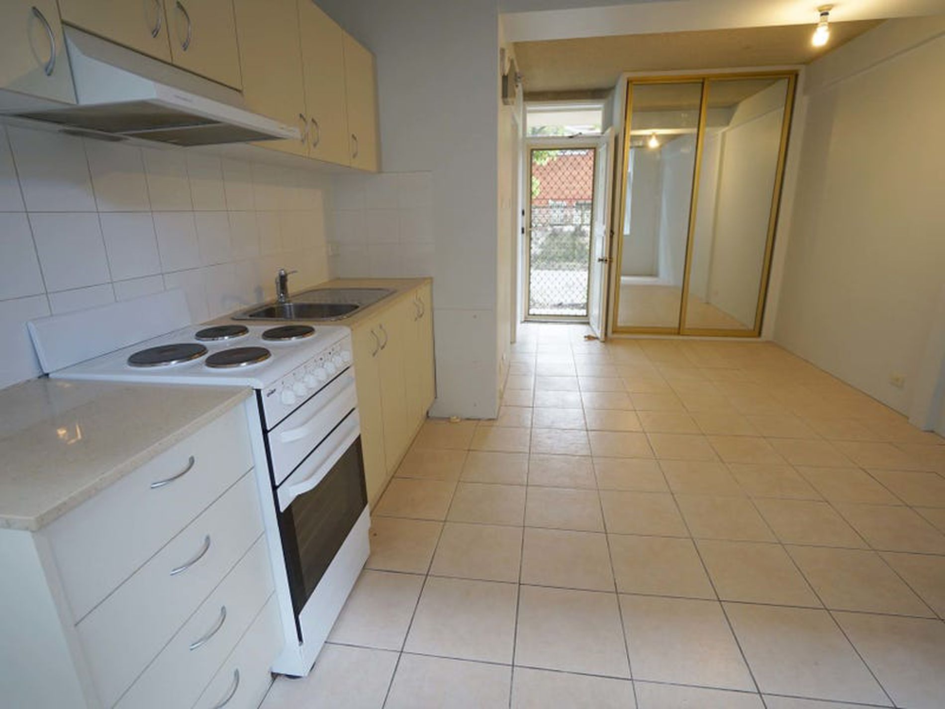 7 / 11 Church Street, Ashfield