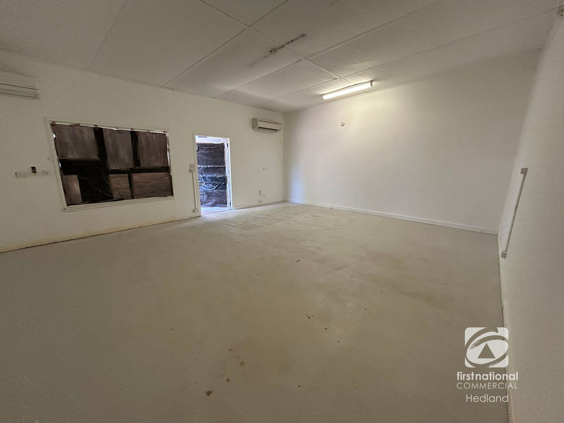 974 Central Road, Tom Price