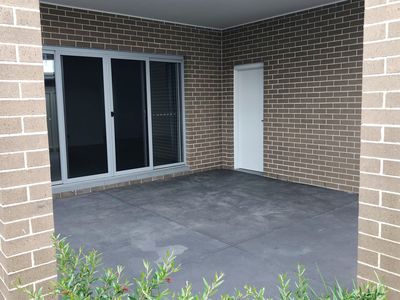 1 / 33 Caravel Crescent, Shell Cove