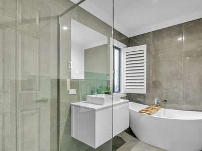 9 Snowy River Circuit, Forest Lake