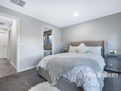 32 Garnet Close, Narre Warren