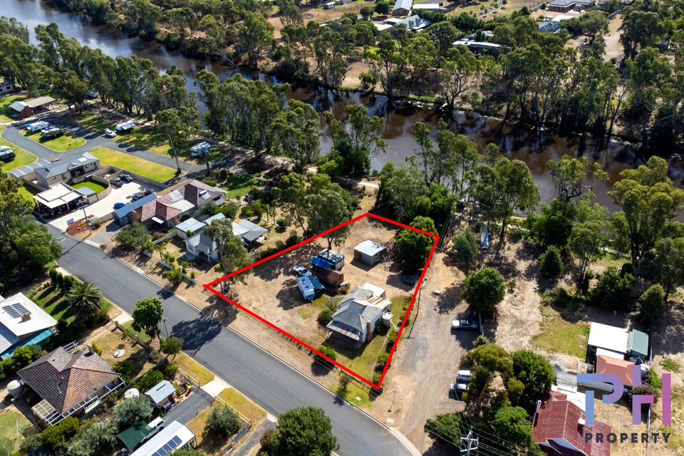 5 Park Street, Bridgewater On Loddon