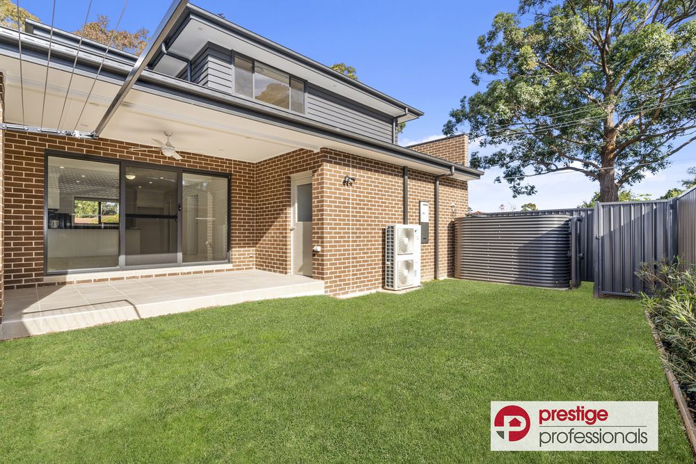 8 Salamaua Crescent, Holsworthy