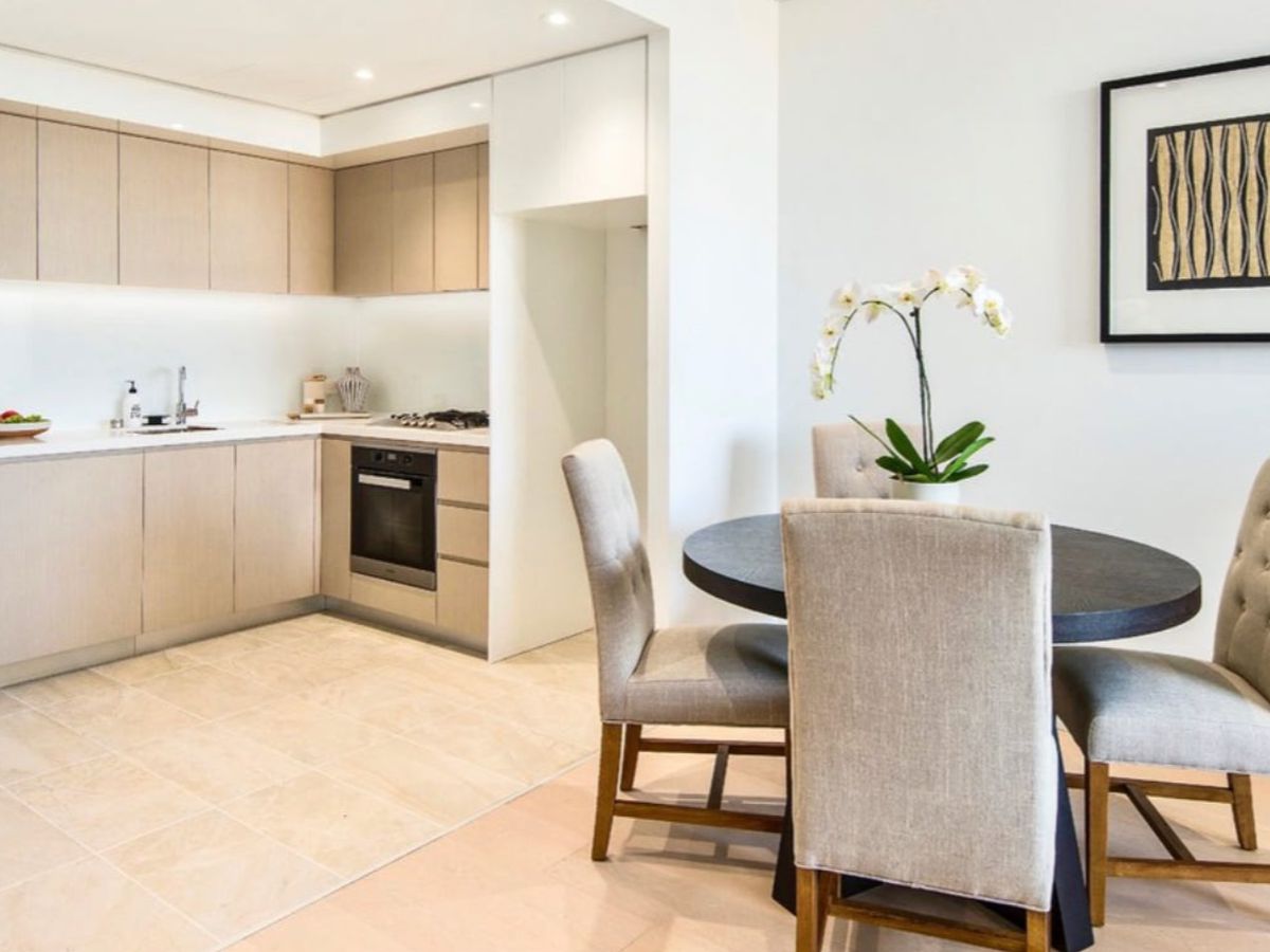 302 / 320-322 Military Road, Cre...