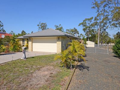 11 SOUTHFORK CCT, Burrum Heads