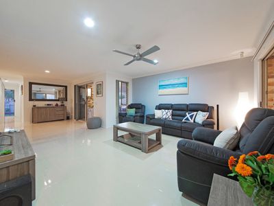 6 Colvin Court, Wakerley