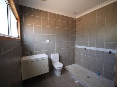 211 WEIR ROAD, Toll