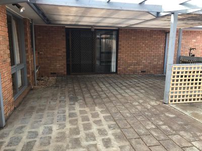 9 Queensbury Way, Werribee
