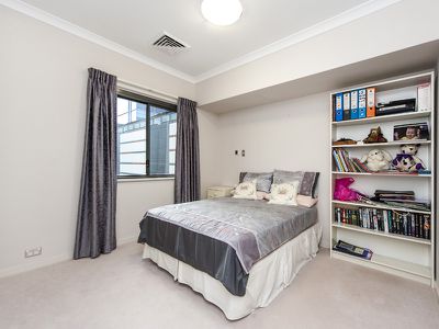1 / 8 Hordern Street, Victoria Park