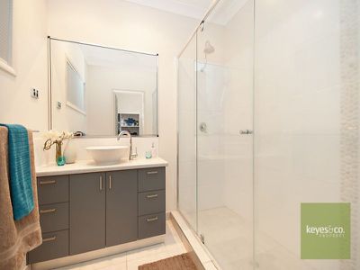 9 Riverwood Drive, Idalia