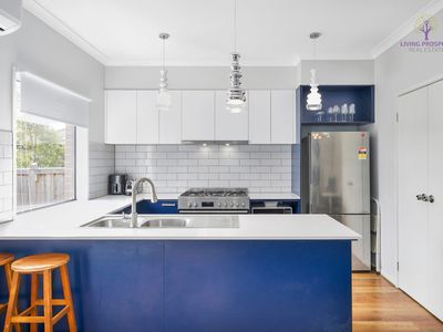 24 Vanguard Crescent, Point Cook