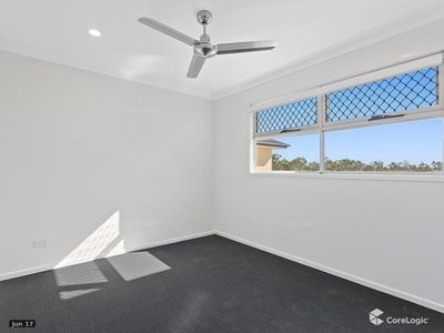5 Apple Berry Avenue, Coomera