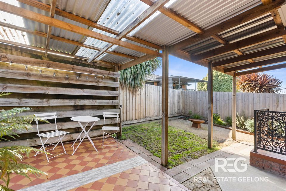 3 / 32 Southdown Crescent, Belmont