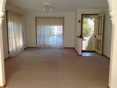 2 / 36 Eagleview Crescent, Bell Post Hill