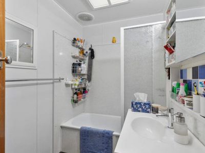 33 MARTINDALE CRESCENT, Seymour