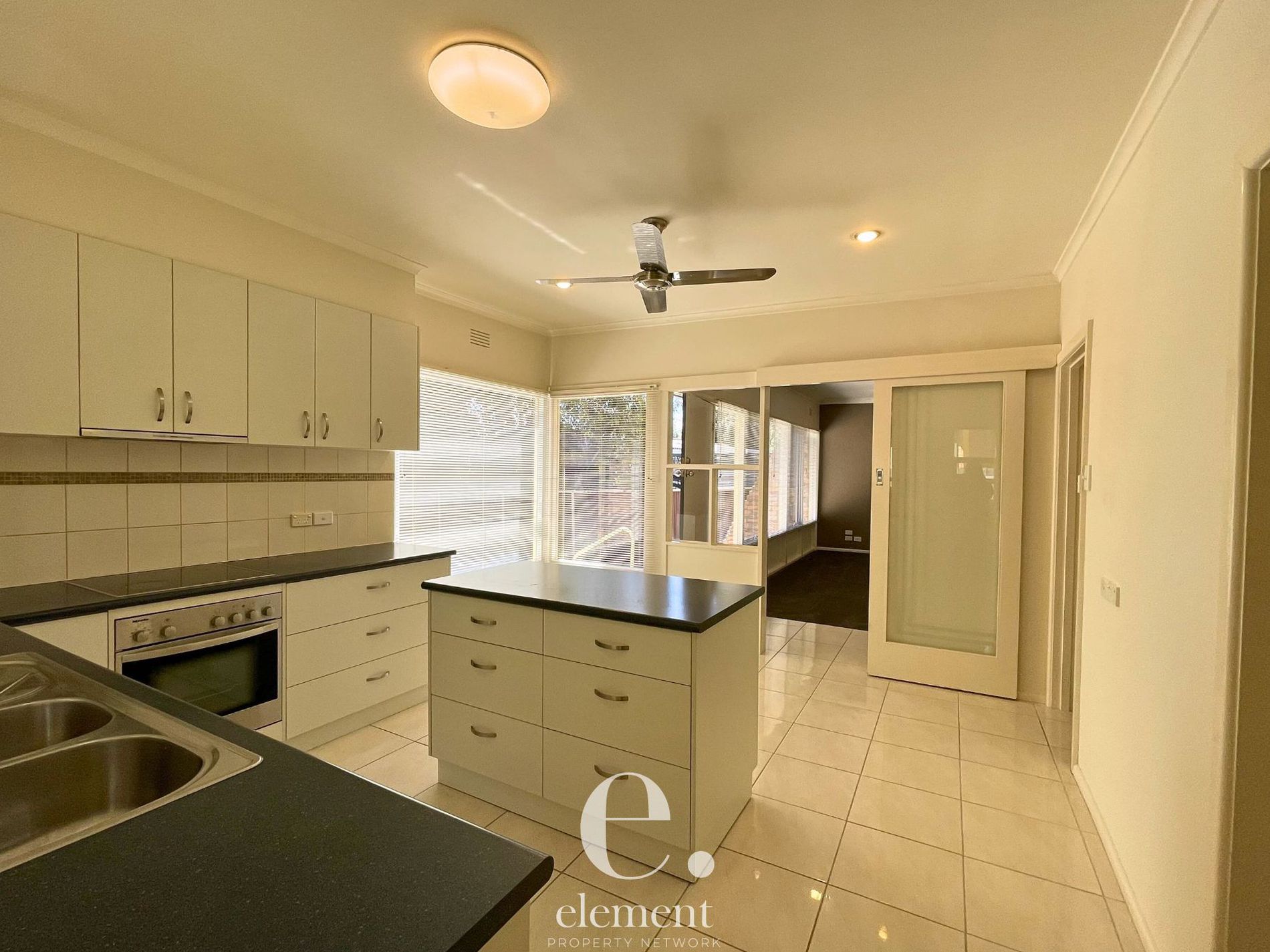 2 / 289 Roslyn Road, Belmont