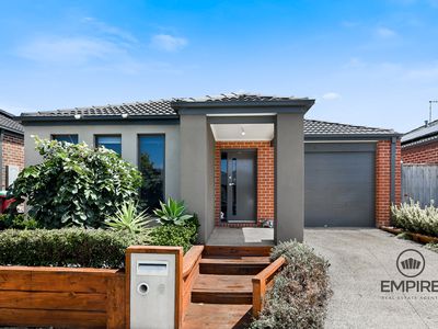6 Barcelona Avenue, Clyde North