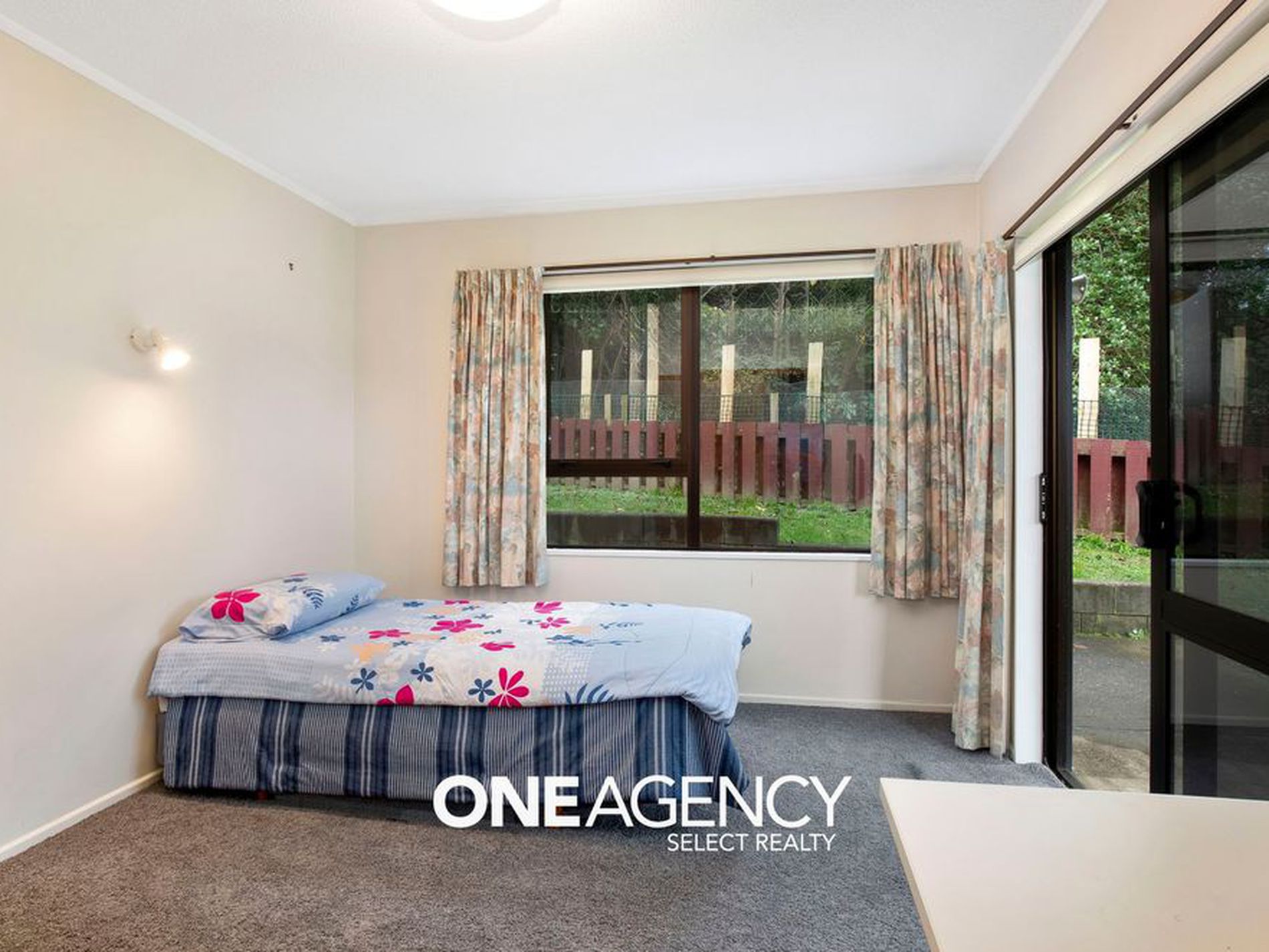 27 a Shackle Lane, Whitby