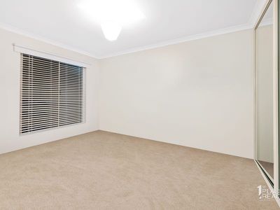 14 Santalum Crcs, Halls Head