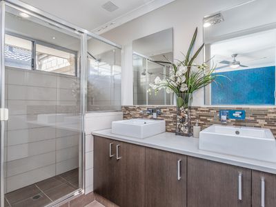 11 Januk Turn, South Guildford