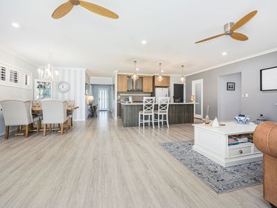 6 Jordan Close, Urangan