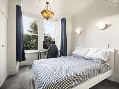 81 Manor Place, Dunedin Central