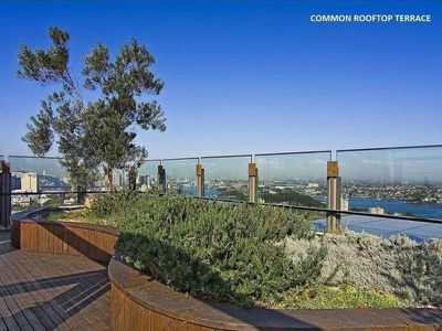 R213 / 200-220 Pacific Highway, Crows Nest