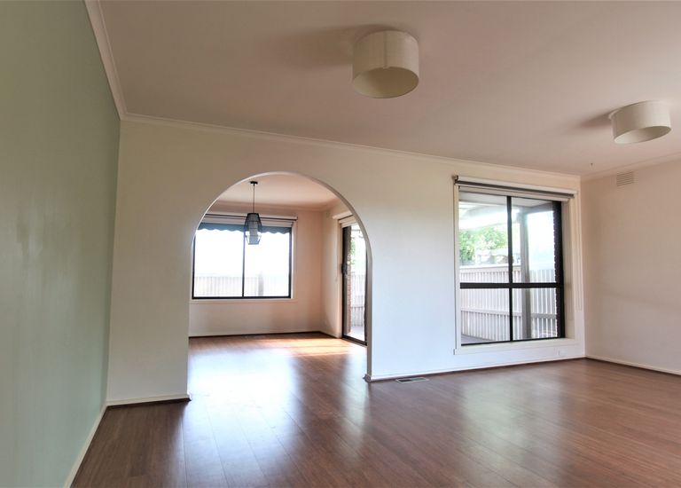 1 / 10 Willow Glen Court, Dingley Village