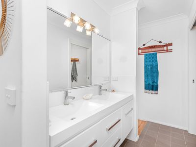 13 Carinda Place, Forster
