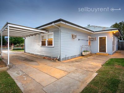 4 WILSON STREET, Wodonga