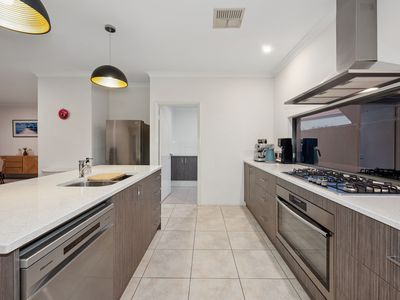 25 Leroy Way, Piara Waters