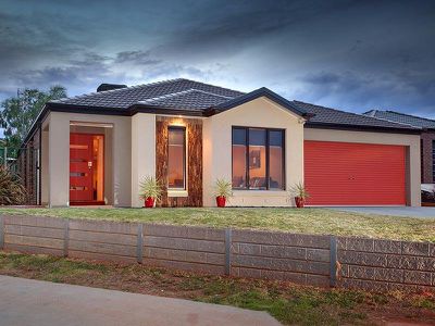 27 LIGHTWOOD DRIVE, Wodonga