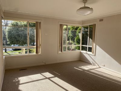76 Latrobe Street, Bulleen