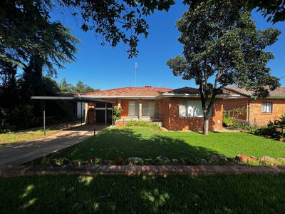 19 Meek Street, Dubbo