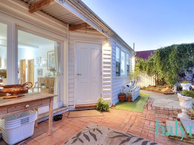 18 Myrtle Street, Perth