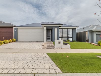 13 Hyacinth Drive, Piara Waters