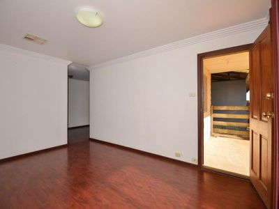 2 / 65B Millen Street, Boulder