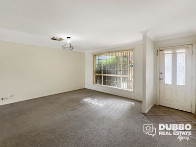 15B Kestrel Close, Dubbo