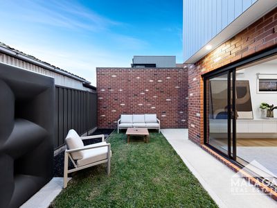 1 / 4 Mansfield Avenue, Sunshine North